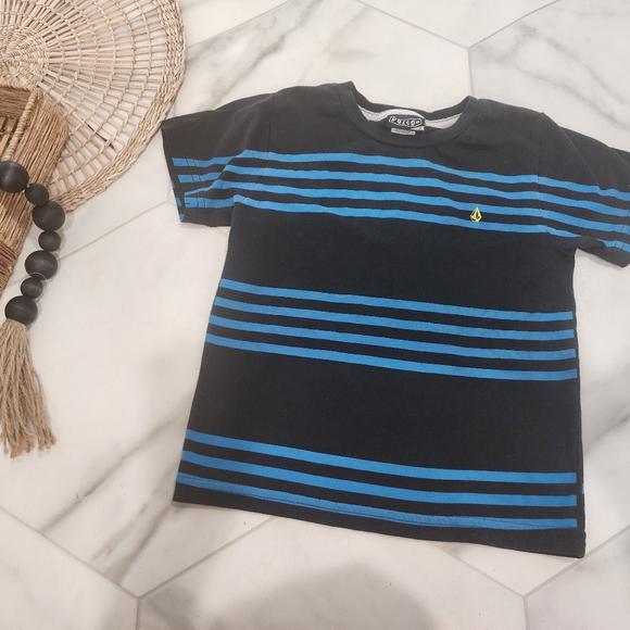 [ VOLCOM] little boys size Small, black and blue striped short sleeve t-shirt - Picture 6 of 11